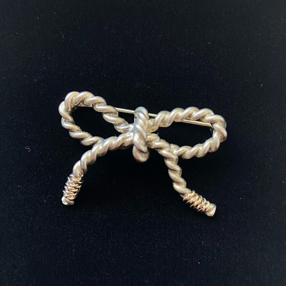 Tiffany & Co Bow brooch in 925 Sterling, 1980's Vintage Jewelry - Picture 2 of 5